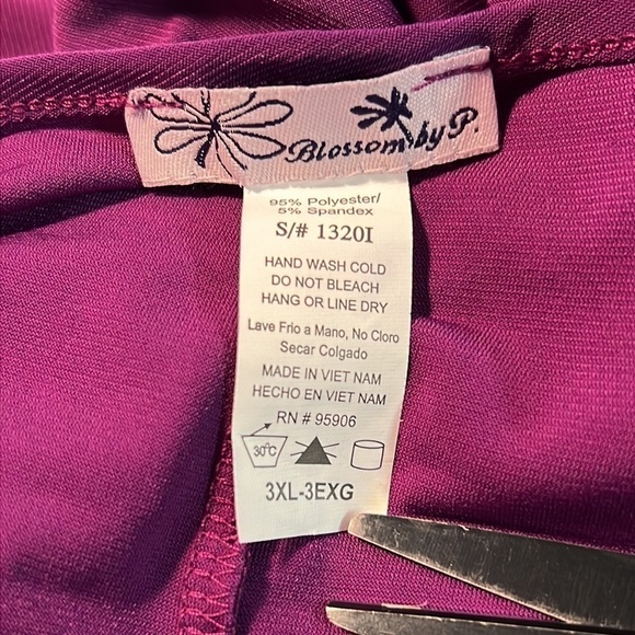 BLOSSOM BY P PURPLE 3/4 SLEEVED ASYMMETRICAL HANKY HEM BLOUSE SIZE 3XL - Picture 6 of 6